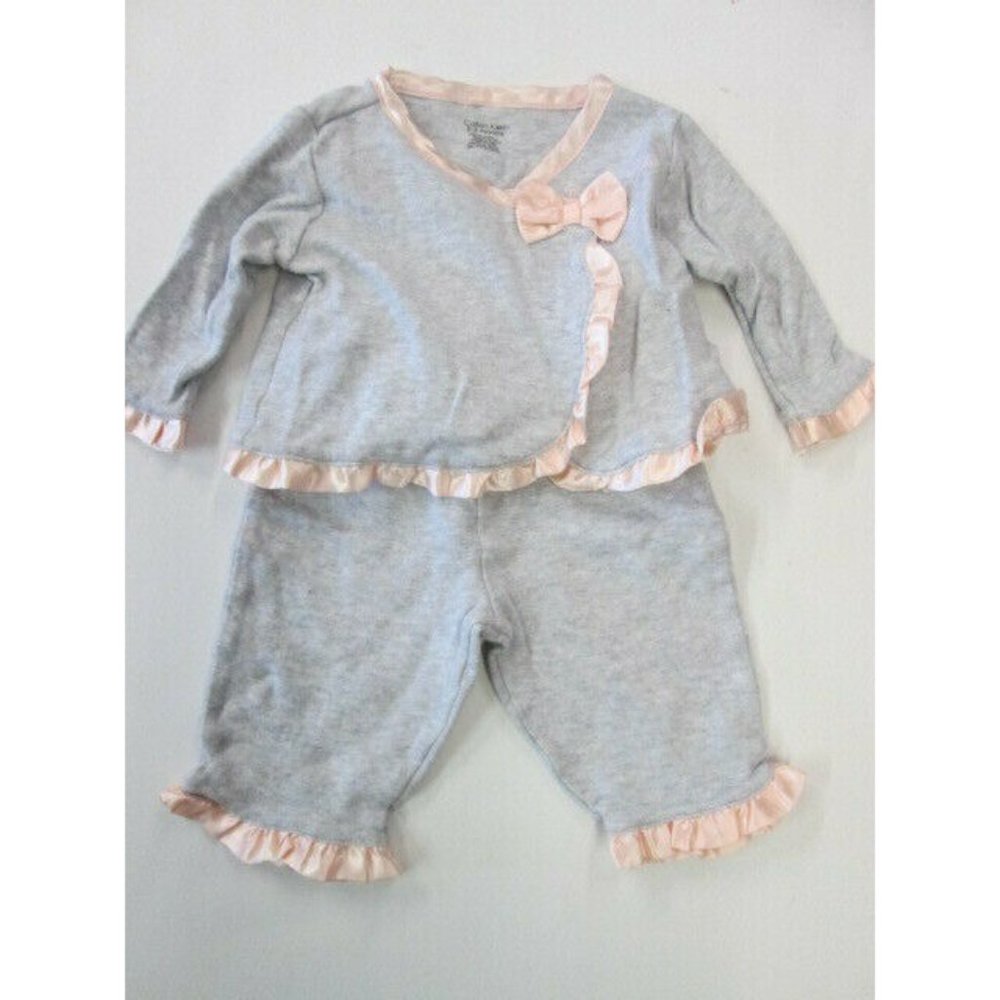 Calvin Klein 2pc long sleeve pant set SIZE 0-3 MTH